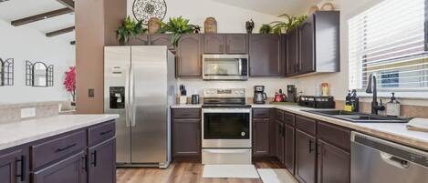 House, Accessible | 5 bedrooms, high-speed internet