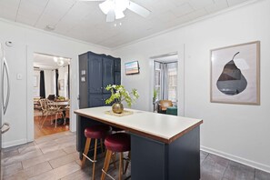 1 bedroom - Affordable Private Room Near Downtown (Lafayette)
