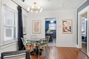 House - Private Bedroom in 4BR Home (Lafayette)