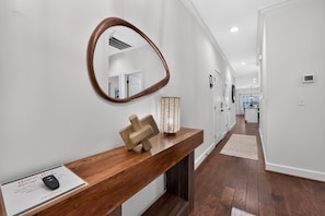 Interior - Heisman Haven | Pet-Friendly Tuscaloosa Retreat (Tuscaloosa)