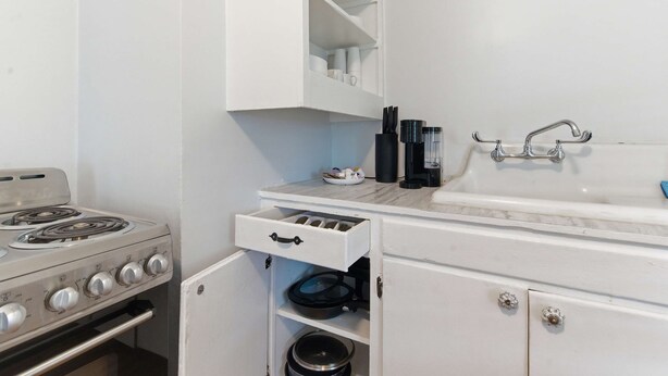 House | 1 bedroom