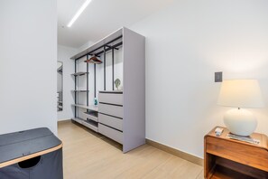House | 1 bedroom, Internet - w Scenic 1BR w Balcony View in San Francisco (Panama City)