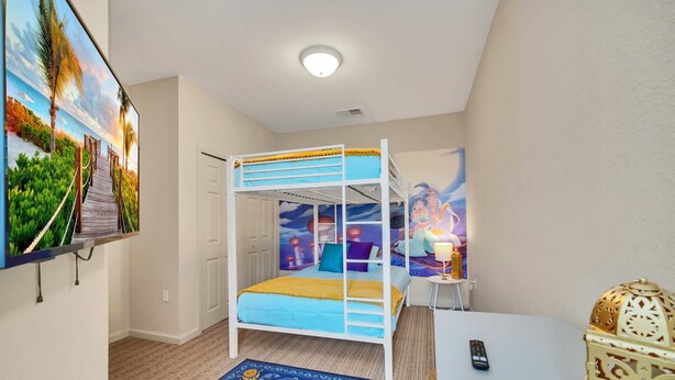 House - Upstay Tropical Style Family Condo w Pool (Winter Garden)