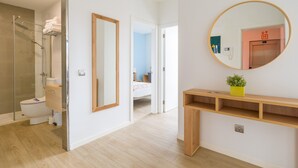 Unclassified image, 5 of 29, button - Apartment in Las Palmas Near Playa de Las Canteras (Las Palmas de Gran Canaria)