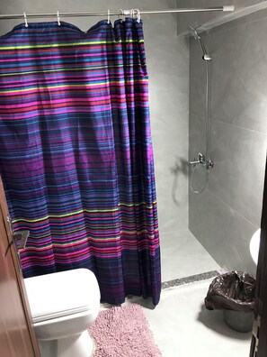 Bathroom - Perfect 2-bedroom apartment in delightful Amman for your stay (Amman)