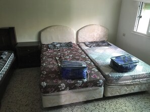 Room - Perfect 2-bedroom apartment in delightful Amman for your stay (Amman)