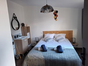1 bedroom, iron/ironing board, WiFi, bed sheets - The Panoramic Nest (Ax-les-Thermes)