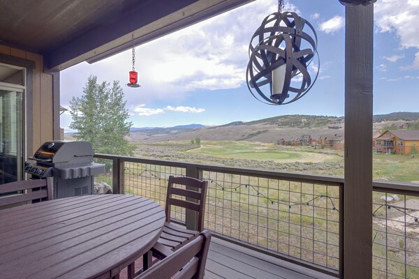 Hot Tub, Mtn Views, Resort Perks! Granby Getaway - Granby, CO