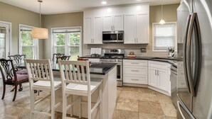 Unclassified image, 4 of 27, button - 8 Mi to Marietta: Spacious Powder Springs Home (Powder Springs)