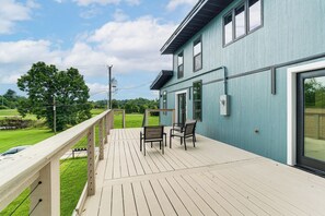 House (6 Bedrooms) | Front of property