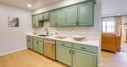 Walkable Home Base Near Llumc & Campus!