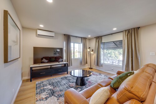 Walkable Home Base Near Llumc & Campus!