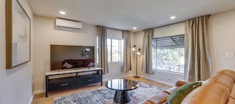 Walkable Home Base Near Llumc & Campus!