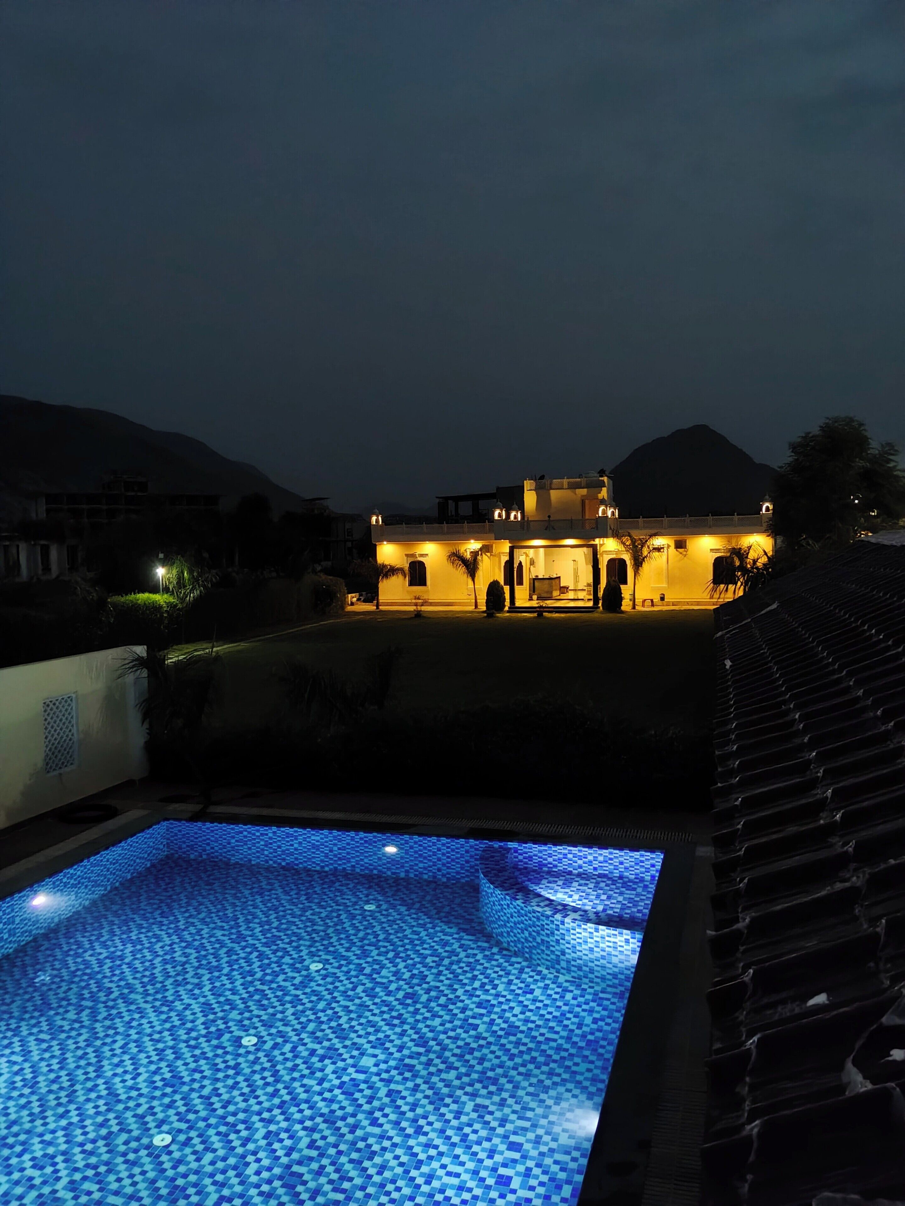 Seasonal outdoor pool