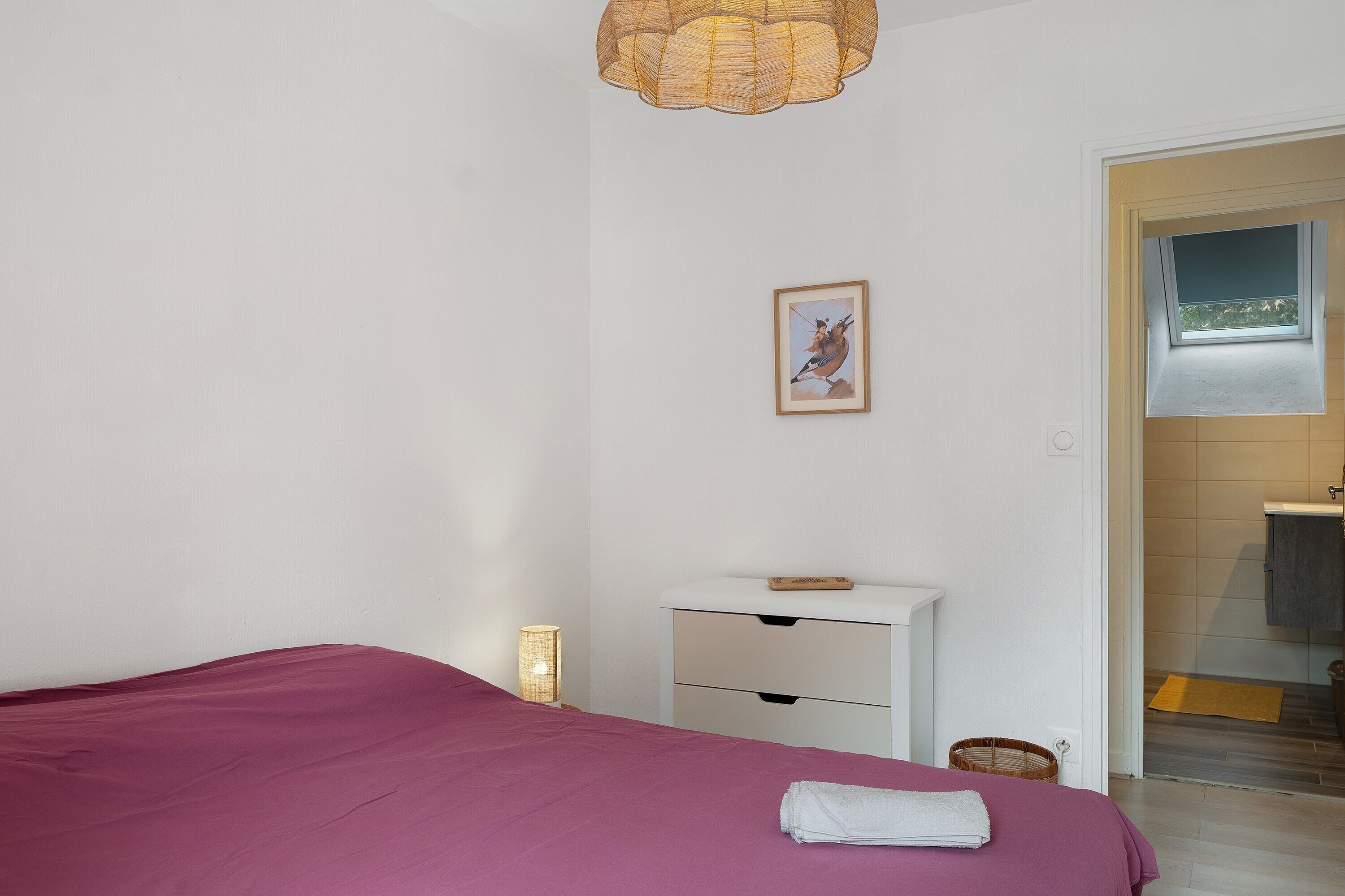2 bedrooms, WiFi, bed sheets