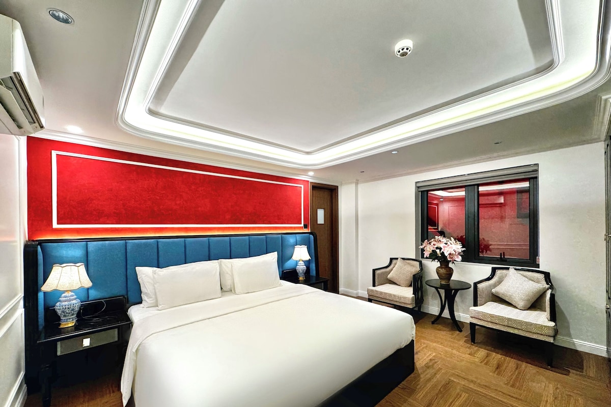 Deluxe Room, City View