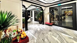 Unclassified image, 4 of 77, button - Dollar Hotel An Khanh (Hanoi)