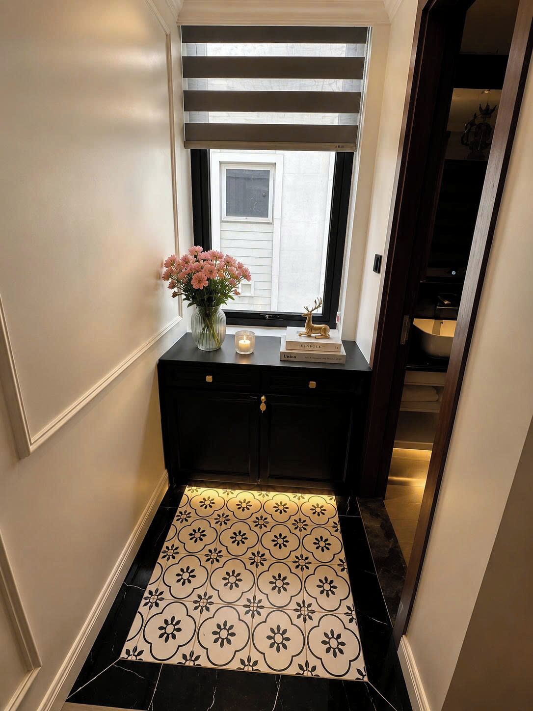 Standard Room, City View | Desk, laptop workspace, WiFi (free), bed sheets