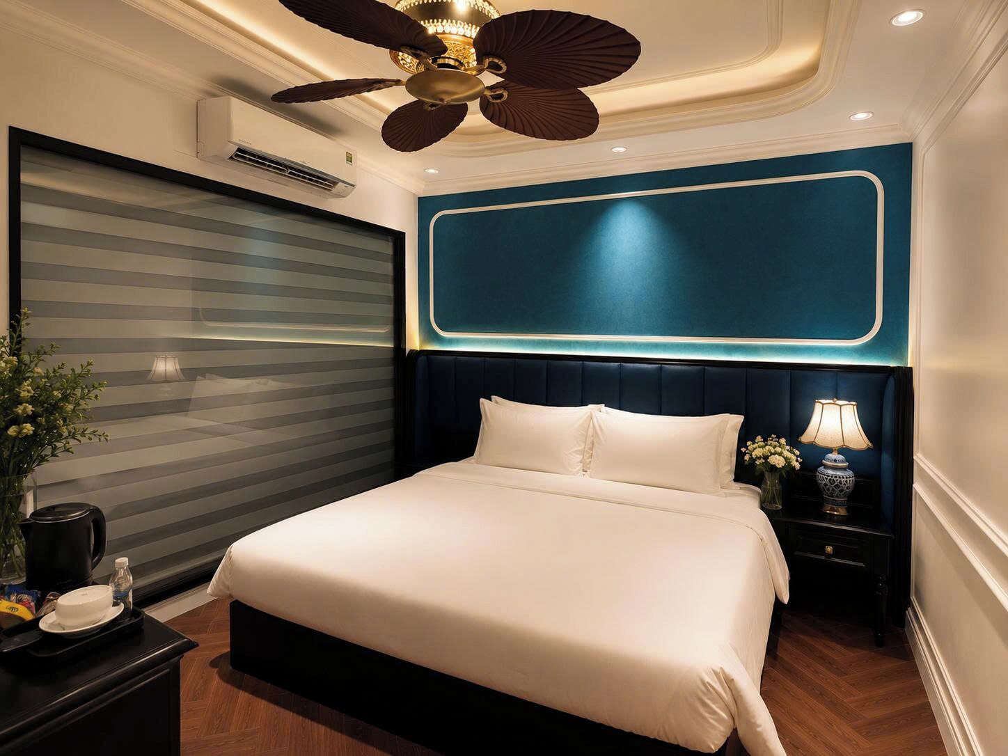 Standard Room, City View | Desk, laptop workspace, WiFi (free), bed sheets