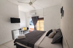 Chambre, 1 chambre, fumeurs, balcon