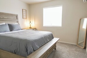 2 habitaciones, tabla de planchar con plancha y wifi gratis 