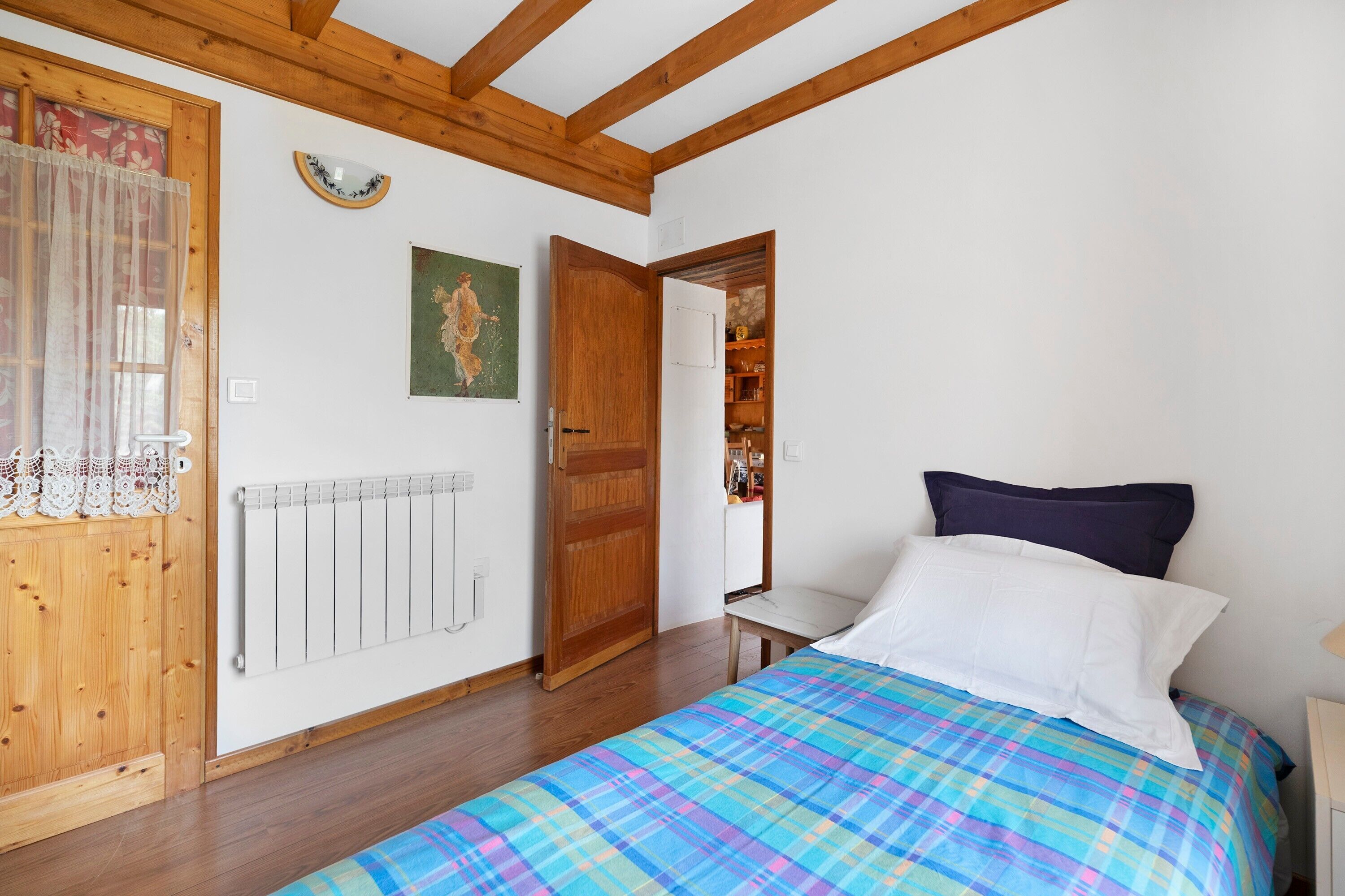 1 chambre, fer et planche à repasser, Wi-Fi, draps fournis