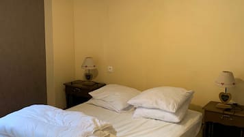 2 bedrooms, WiFi, bed sheets