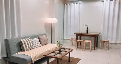 1BR Apartment Beach Getaway Perfect for Couples