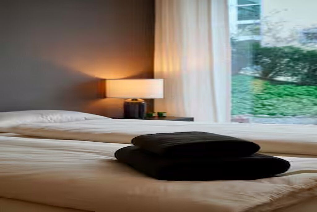2 quartos, ferros/tábuas de passar roupa, Wi-Fi, roupa de cama