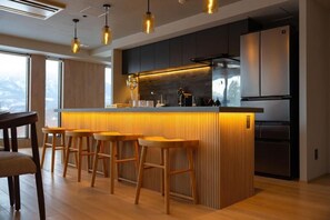 Fridge, microwave, stovetop, dishwasher - The 1898 Niseko (Kutchan)