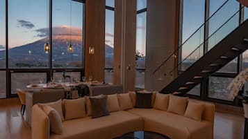 Apartment, 4 Bedrooms | Living area