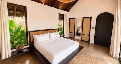 Nayma Villas