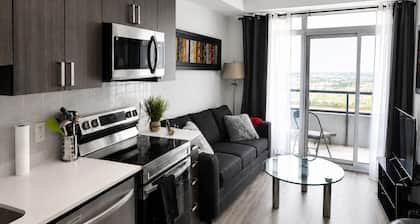 Modern Furnished Condo in Pickering, Near Casino and Go Station!