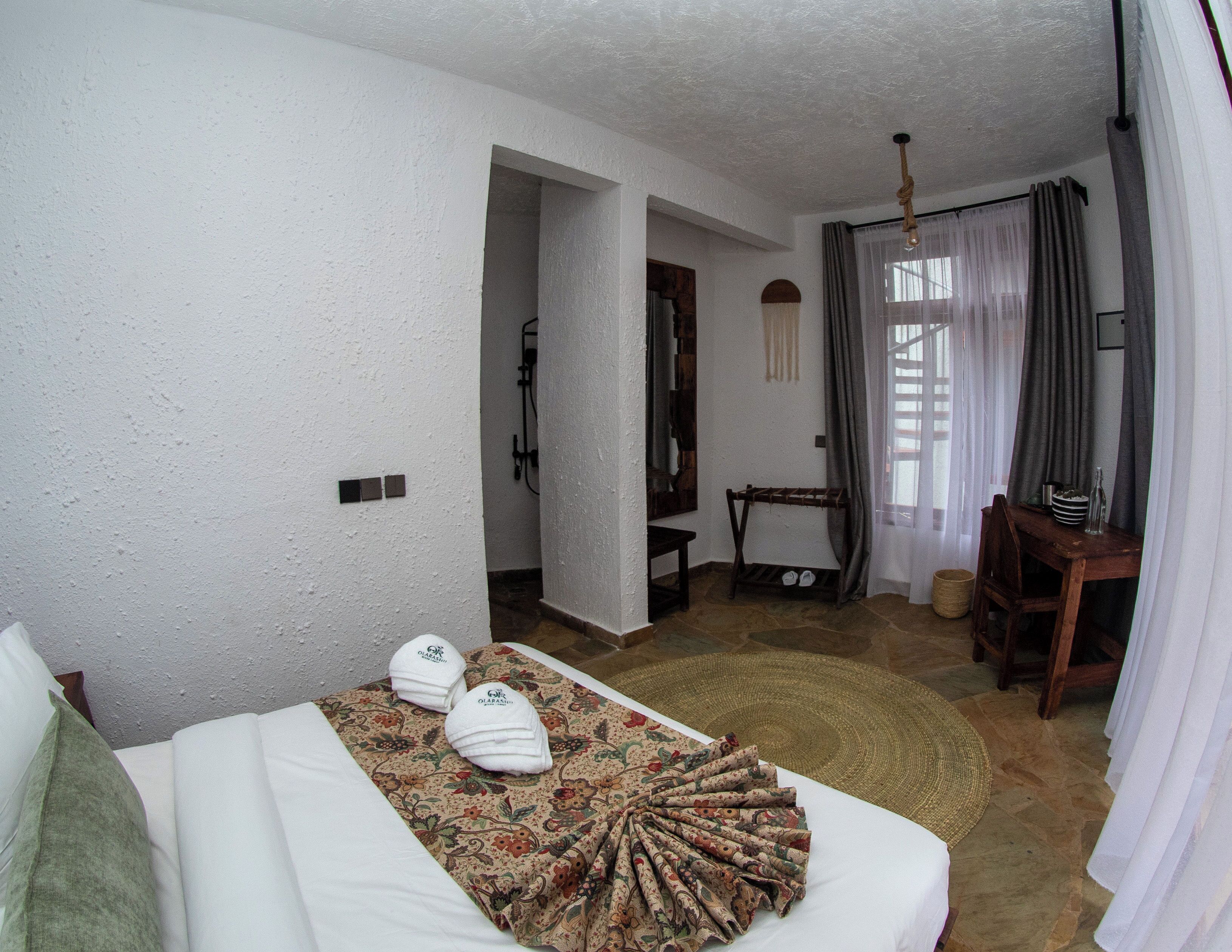 In-room safe, desk, laptop workspace, iron/ironing board (on request)
