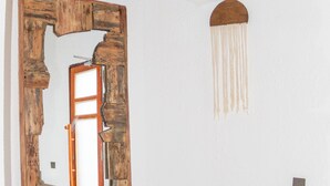 Interior - Olarashii River Lodge (Arusha)