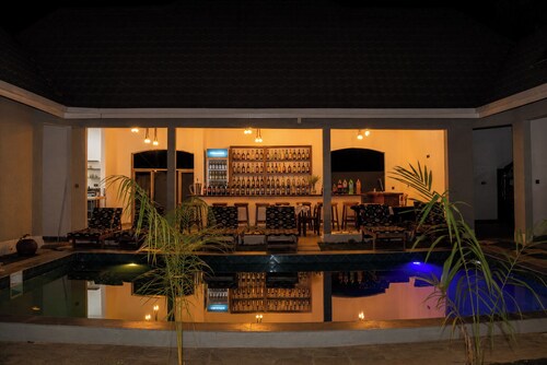 Olarashii River Lodge