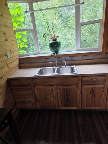 Marvelous 2-bedroom cabin