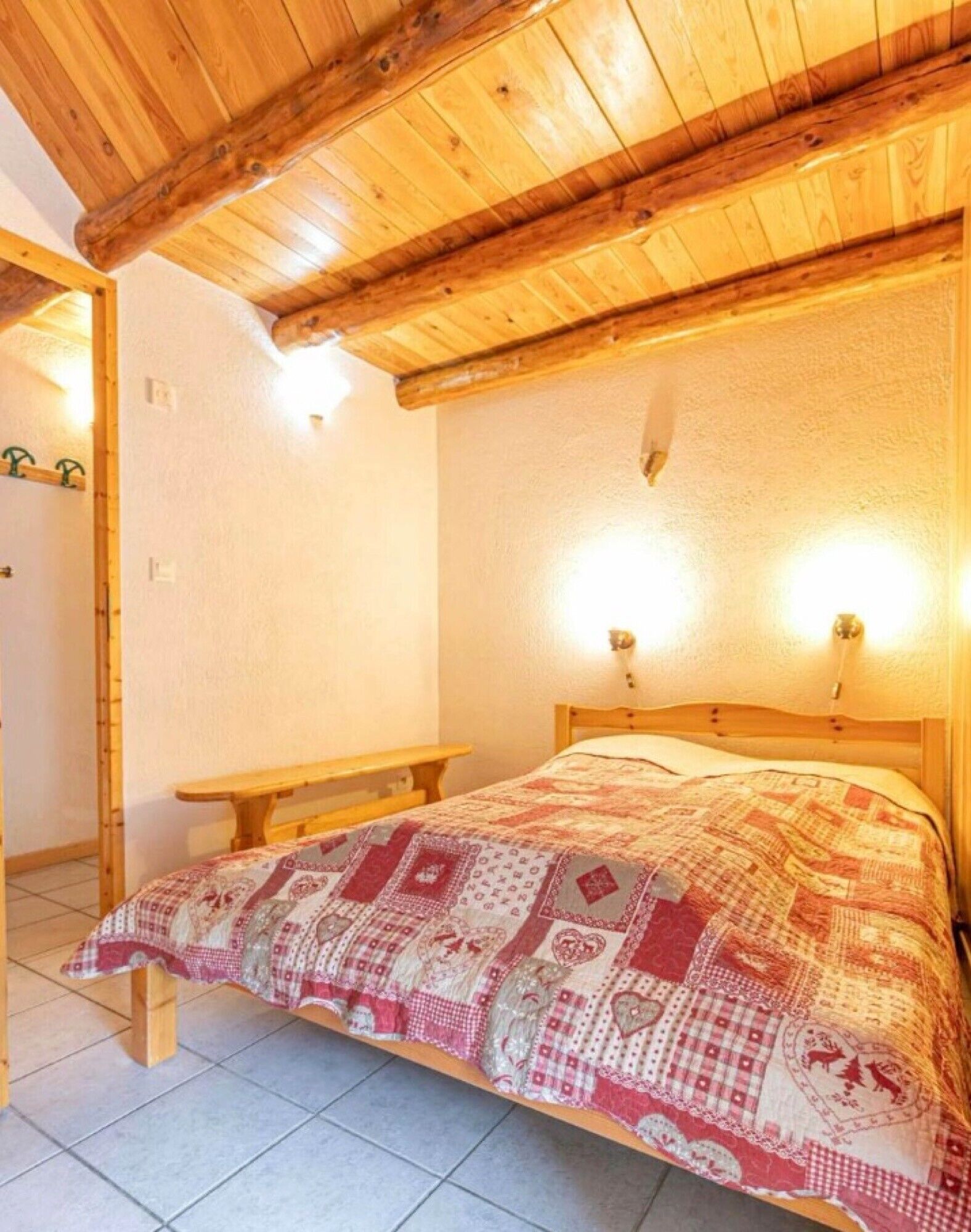3 bedrooms, iron/ironing board, WiFi