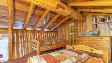 3 bedrooms, iron/ironing board, WiFi