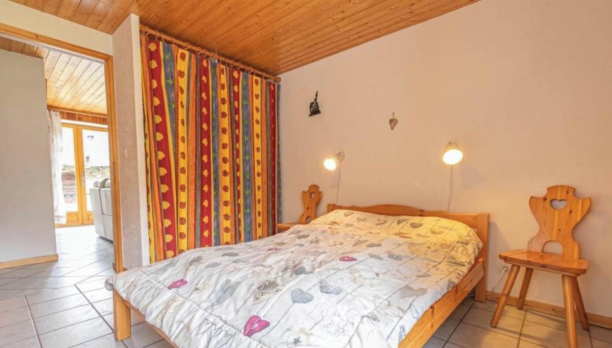 4 slaapkamers, een strijkplank/strijkijzer, wifi