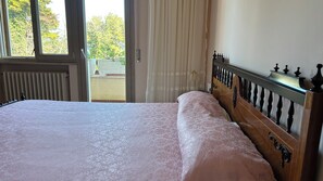 Iron/ironing board, WiFi, bed sheets - Vrbo Property (Francavilla al Mare)