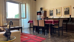 Dining - Vrbo Property (Francavilla al Mare)