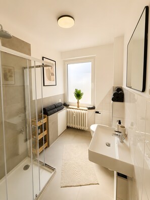 Bathroom - Modern Apartments in the Heart of Hildesheim (Hildesheim)