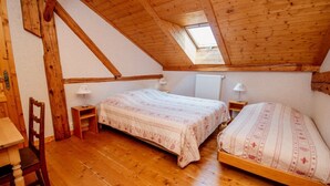 2 chambres, fer et planche à repasser