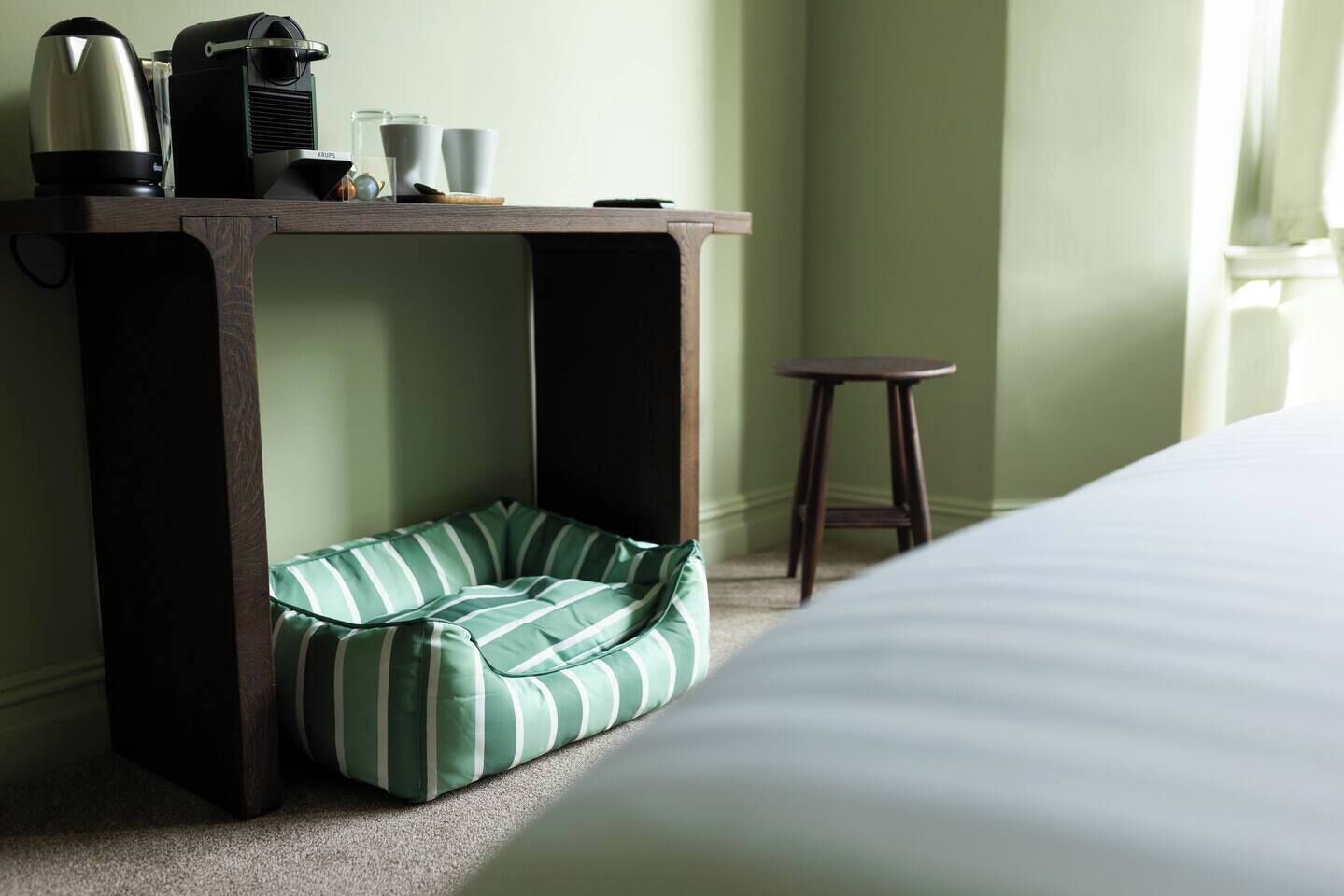 1 bedroom, desk, iron/ironing board, travel cot