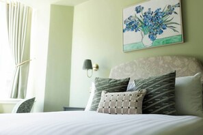 Desk, iron/ironing board, travel cot, free WiFi - Dog-Friendly Boutique Double Room | Olive House, Ambleside (Ambleside)