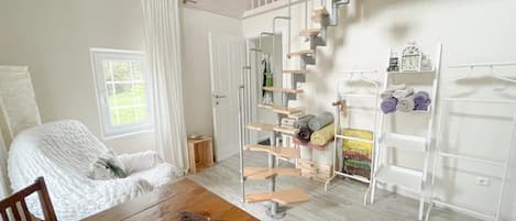 House | Dining