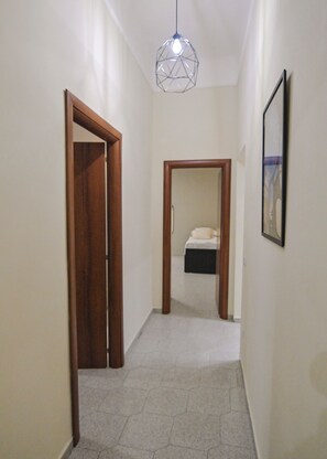 Unclassified image, 5 of 31, button - Spacious apartment in Naples · Sleeps 9, 2 bathrooms, just a short walk from the train station (Napoli)