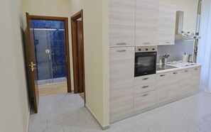 Unclassified image, 4 of 31, button - Spacious apartment in Naples · Sleeps 9, 2 bathrooms, just a short walk from the train station (Napoli)