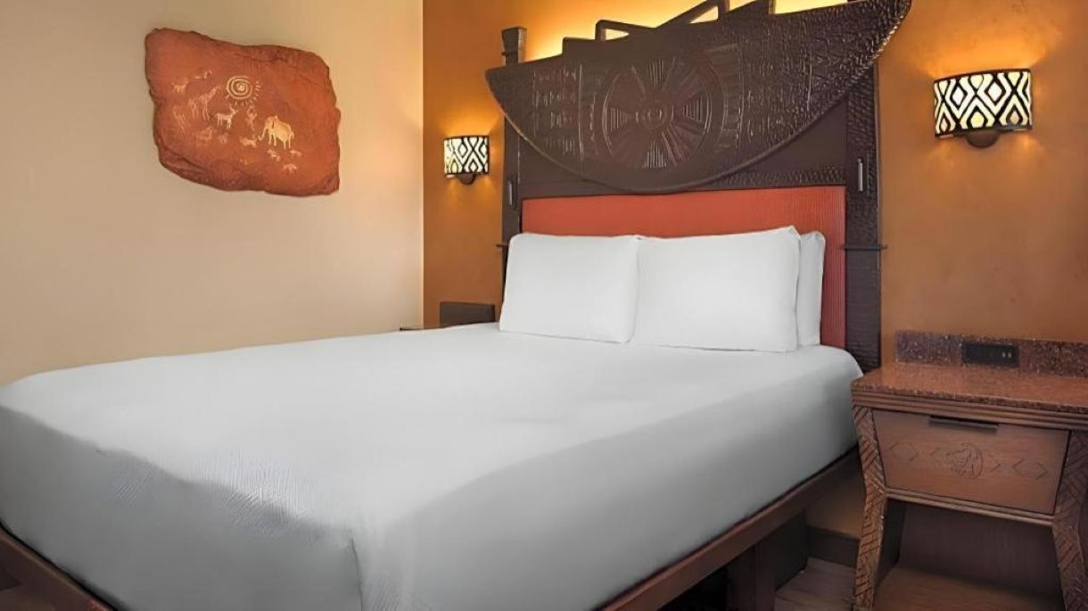 1 dormitorio, tabla de planchar con plancha, wifi y ropa de cama